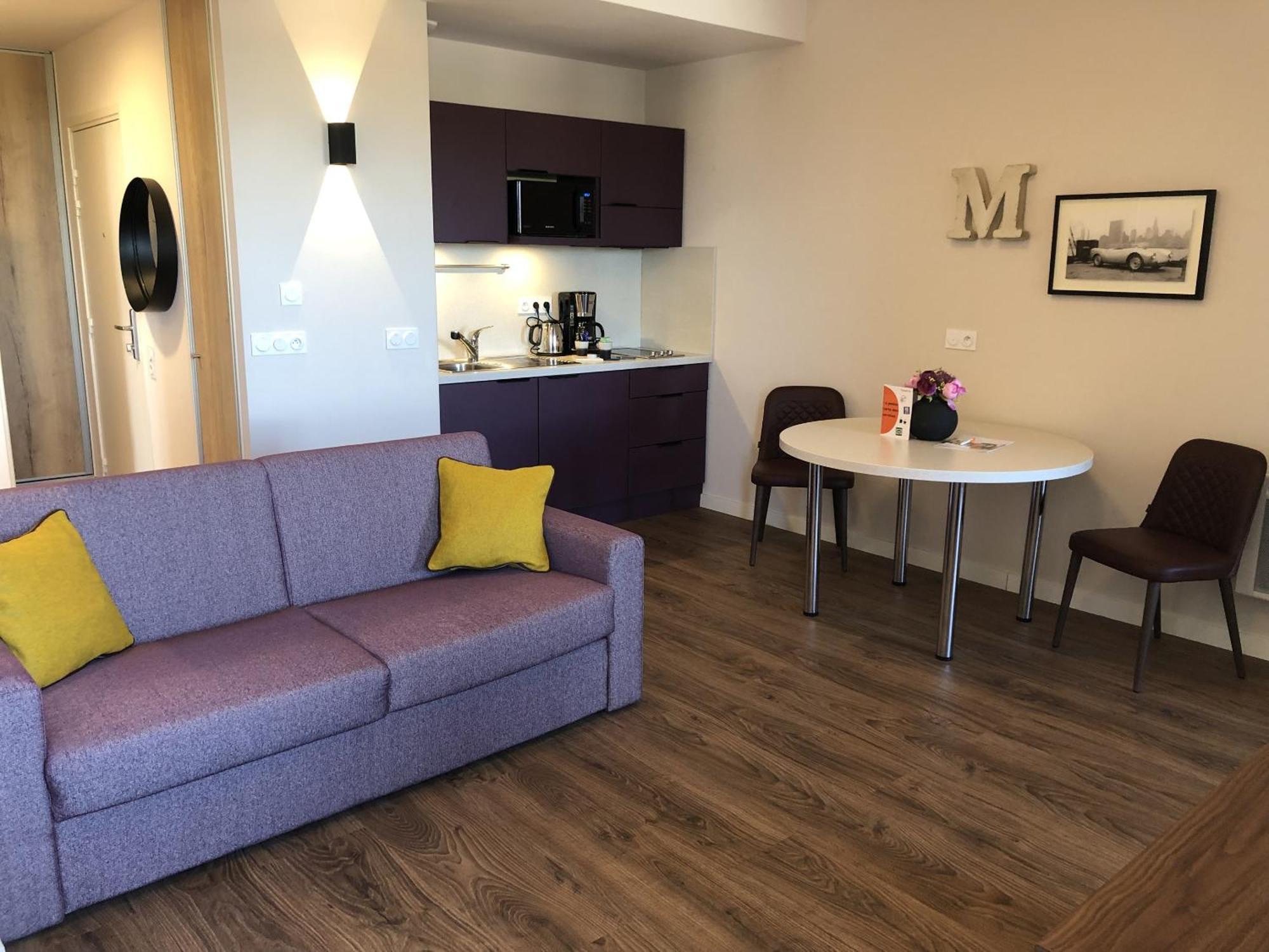 Domitys - Le Manoir Lägenhet Perignat-les-Sarlieve Exteriör bild
